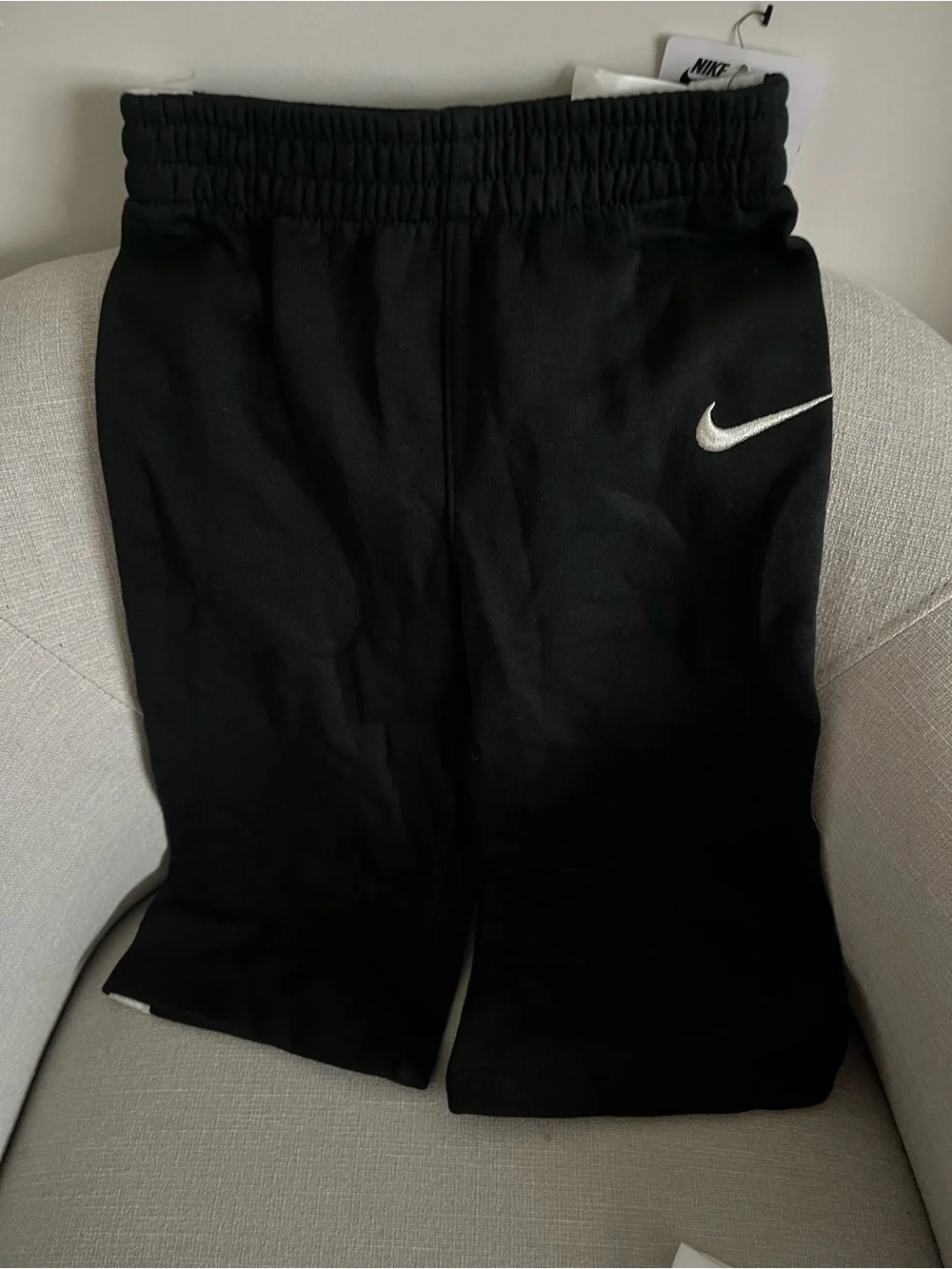 Nike White Long Sleeve Tee with Black and Yellow Logo - Picture 5 of 7